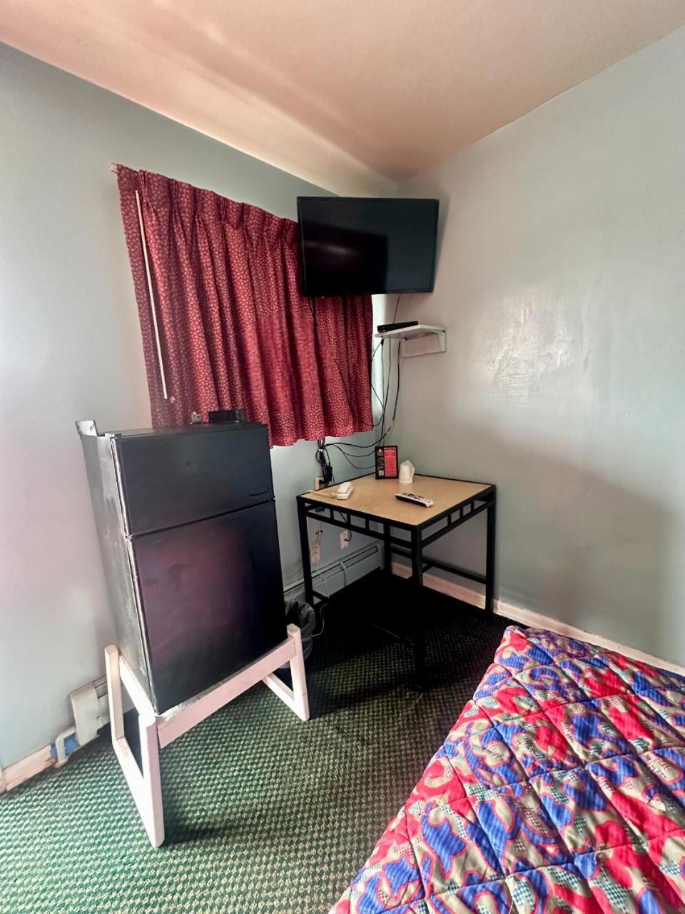 Your Motel Ypsilanti Esterno foto